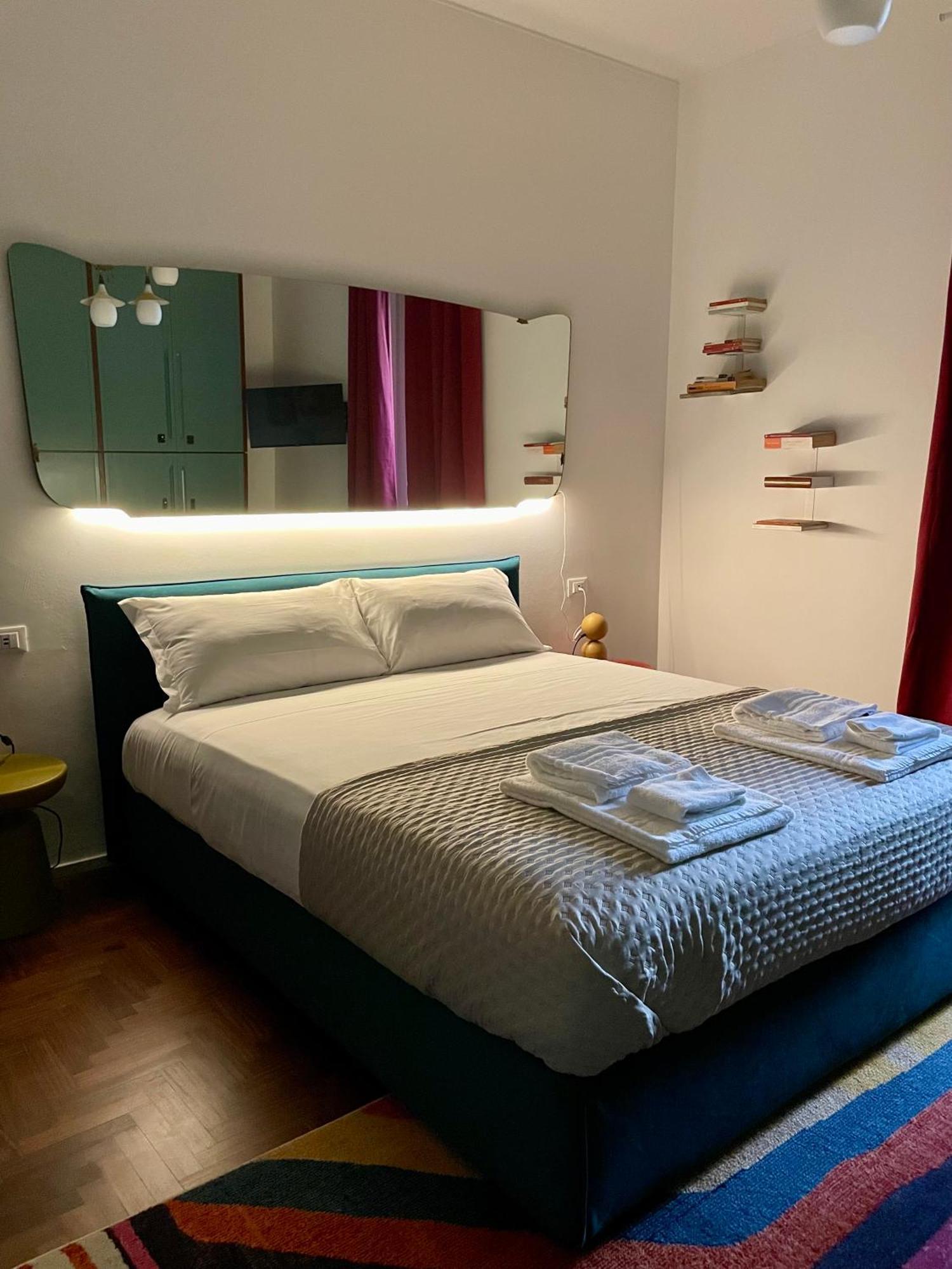 149 Borgo Ticino Suite Attico Di Lusso Con Terrazzo E Parking Privato Pavia Exteriör bild